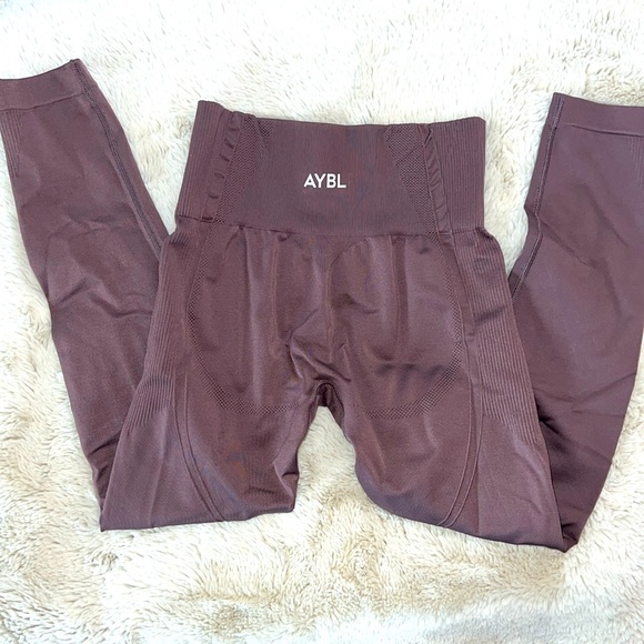 AYBL Balance V3 Seamless Leggings - Picture 3 of 3